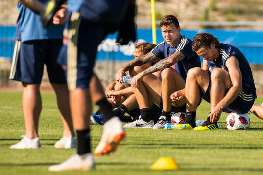 Victor Nilsson Lindelöf and Gustav Svensson of the Swedish