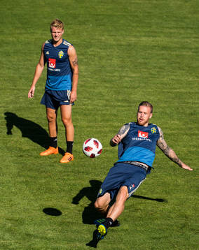 Pontus Jansson and Oscar Hiljemark of the Swedish national