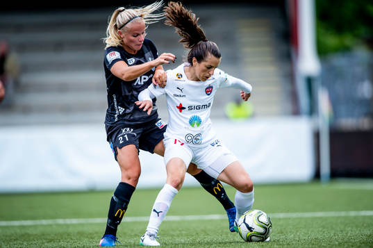 Växjös Stina Lennartsson mot Rosengårds Iva Landeka