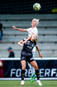 Rosengårds Caroline Seger mot Växjös Jonna Ståhl
