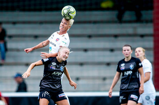 Rosengårds Caroline Seger mot Växjös Jonna Ståhl