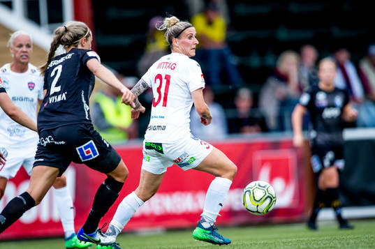 Rosengårds Anja Mittag mot Växjös Elin Karlsson
