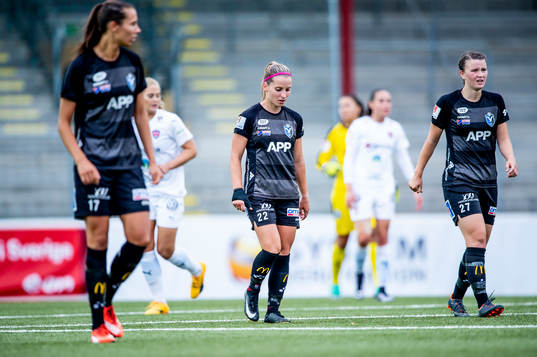 Växjös Nellie Karlsson, Jelena Cankovic och Frida Boriero