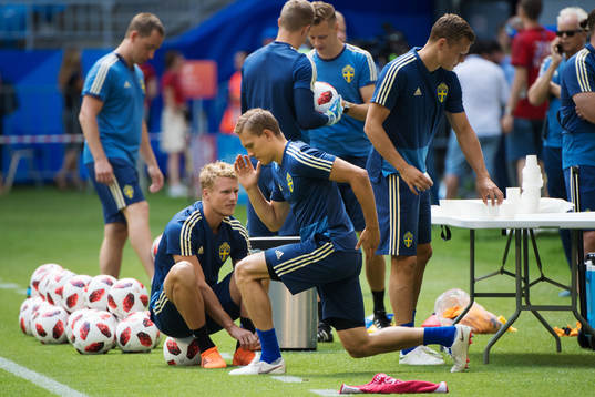 Oscar Hiljemark and Ludwig Augustinsson of the Swedish