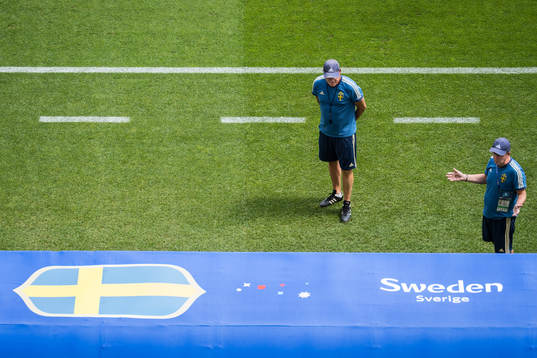 Head coach Janne Andersson and scout Lars Jacobsson of the