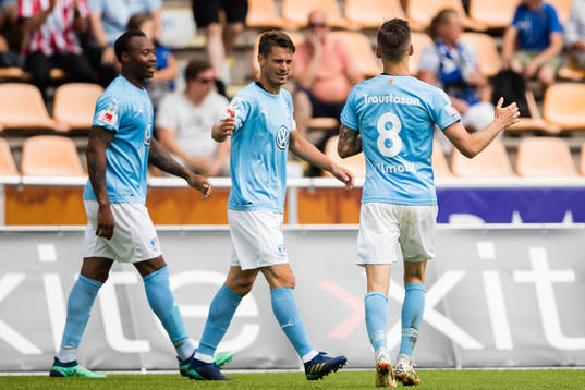 Malmö FFs Carlos Strandberg och Arnór Ingvi Traustason