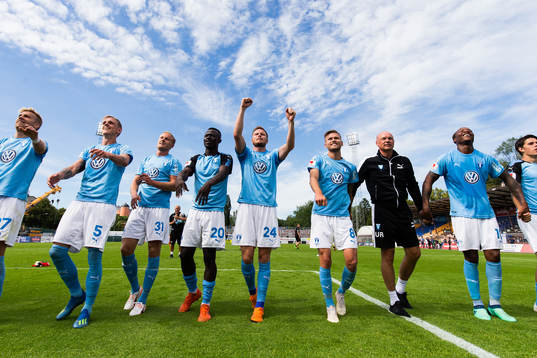 Malmö FFs spelare tackar publiken