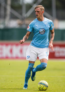 Malmö FFs Sören Rieks med bollen
