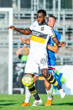 s Henok Goitom mot Trelleborgs Alexander Blomqvist