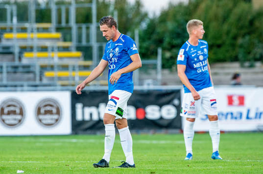 Trelleborgs Marcus Pode och Ottar Magnus Karlsson deppar