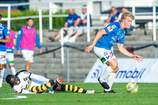s Enoch Kofi Adu mot Trelleborgs Freddie Brorsson