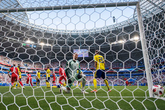 Goalkeeper Robin Olsen of Sweden look dejected