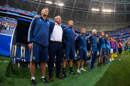 Assistant coach Peter Wettergren and head coach Janne