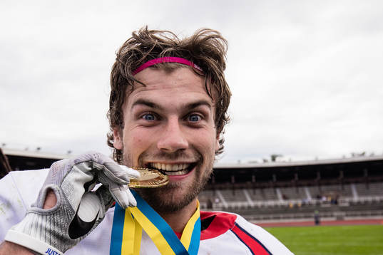 Stockholm Mean Machines Matthew Retzlaff med guldmedalj