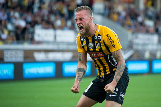 Häckens Alexander Faltsetas jublar