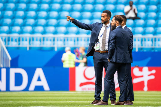 Isaac Kiese Thelin and Jimmy Durmaz of Sweden prior to the