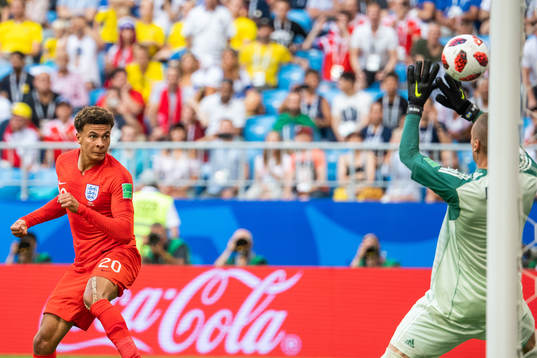 Emil Krafth and goalkeeper Robin Olsen of Sweden  sees Dele