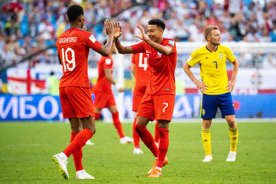 Marcus Rashford and Jesse Lingard of England celebrates