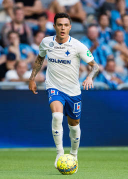 Norrköpings David Moberg Karlsson med bollen