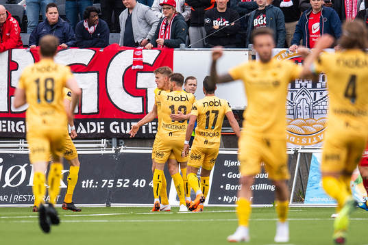 Kristian Fardal Opseth of Bodø/Glimt celebrates with team