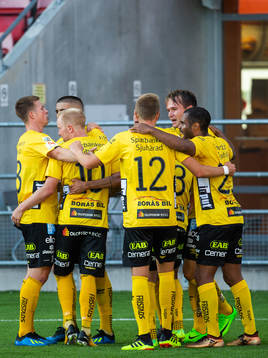 Elfsborgs Viktor Prodell jublar med lagkamrater