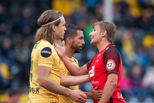 Steffen Lie Skålevik of Brann reacts in front of Martin