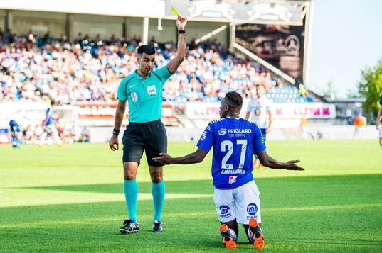 Rohit Saggi, referee,  gived Rashad Muhammed of Sarpsborg