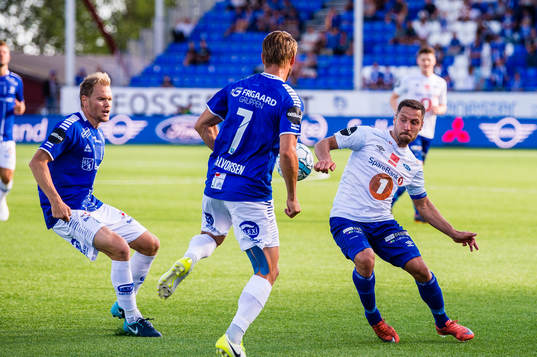 Matti Lund Nielsen of Sarpsborg 08 and Mads Reginiussen of