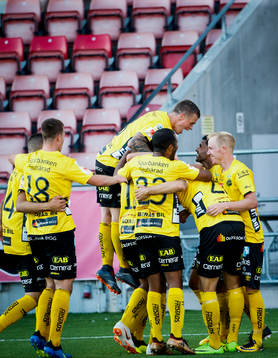 Elfsborgs Viktor Prodell gör 1-2 och jublar med