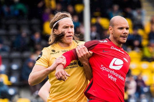 Ulrik Saltnes of Bodø/Glimt and Daniel Braaten of Brann