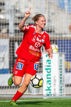 Linköpings Natasha Dowie jublar