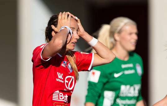 Linköpings Kosovare Asllani deppar
