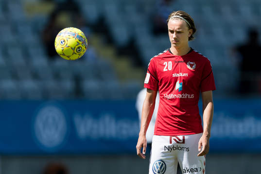 Kalmars Carl Johanssonföre fotbollsmatchen i Allsvenskan