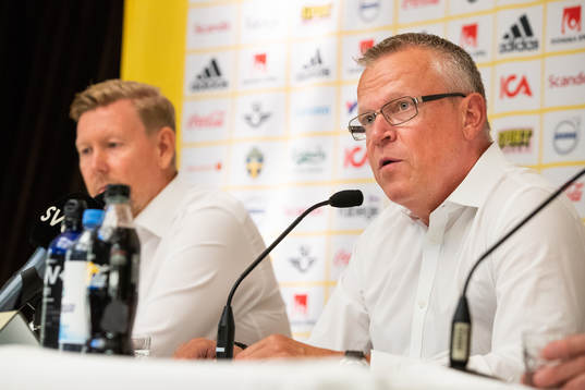 Assistant coach Peter Wettergren and head coach Janne