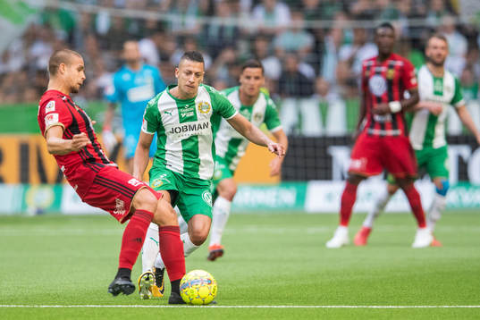 Östersunds Douglas Bergqvist och Hammarbys Nikola Djurdjic
