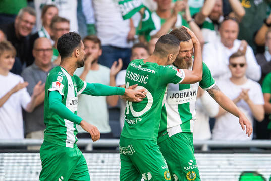 Hammarbys Imad Khalili och Nikola Djurdjic jublar med