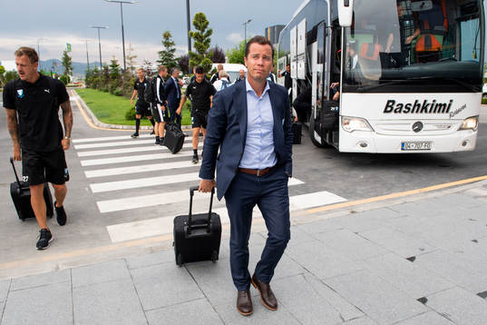 Manager Daniel Andersson of Malmö FF arrives