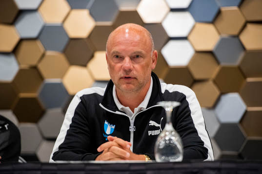 Head coach Uwe Rösler of Malmö FF