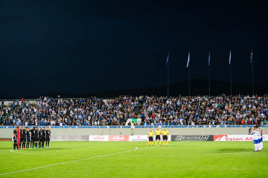 Players of Malmö FF and of Drita prior to the UEFA