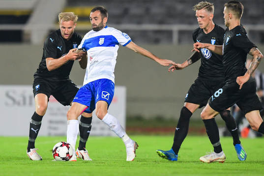 Xhevdet Shabani of Drita and Franz Brorsson of Malmö FF