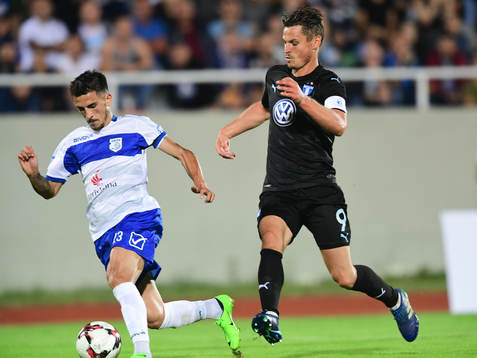 Arbër Shala of Drita chased by Markus Rosenberg of Malmö