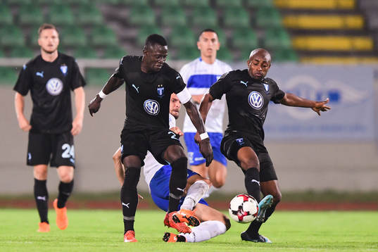 Bonke Innocent and Fouad Bachirou of Malmö FF competes for
