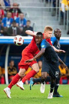 Blaise Matuidi of France and Kevin De Bruyne of Belgium