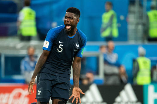Samuel Umtiti of France celebrate