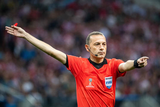 Referee Cuneyt Cakir