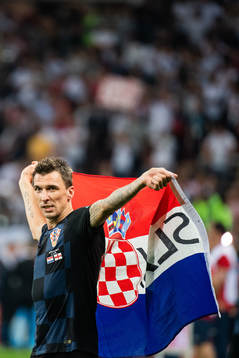 Mario Mandzukic of Croatia celebrate