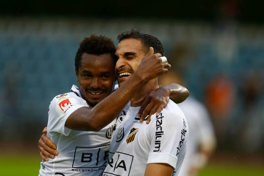 Häckens Mervan Celik celebrates with Nasiry Mohammed