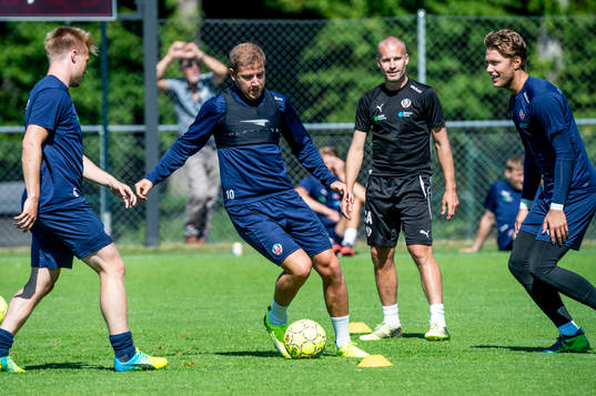 Darijan Bojanic med lagkamraterna