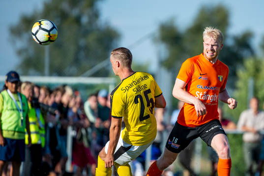 Lunds Stefan Arnshed mot Torns Hugo Barsne