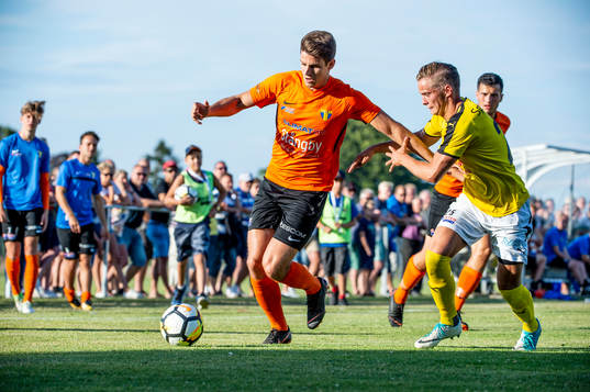 Torns Niclas Lundberg mot Lunds Stefan Arnshed